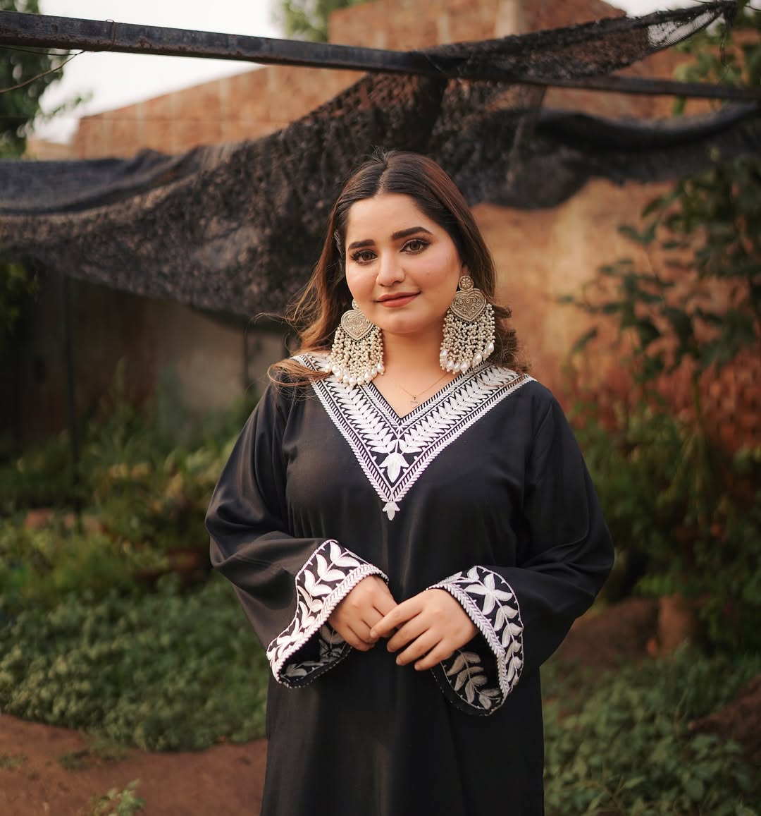 WARDA EMB LONG LENGHT STITCHED FOR GIRLS