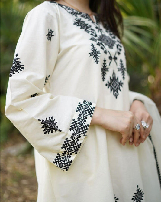 JUNA  LAWN EMB 3PC STITCHED FOR GIRLS